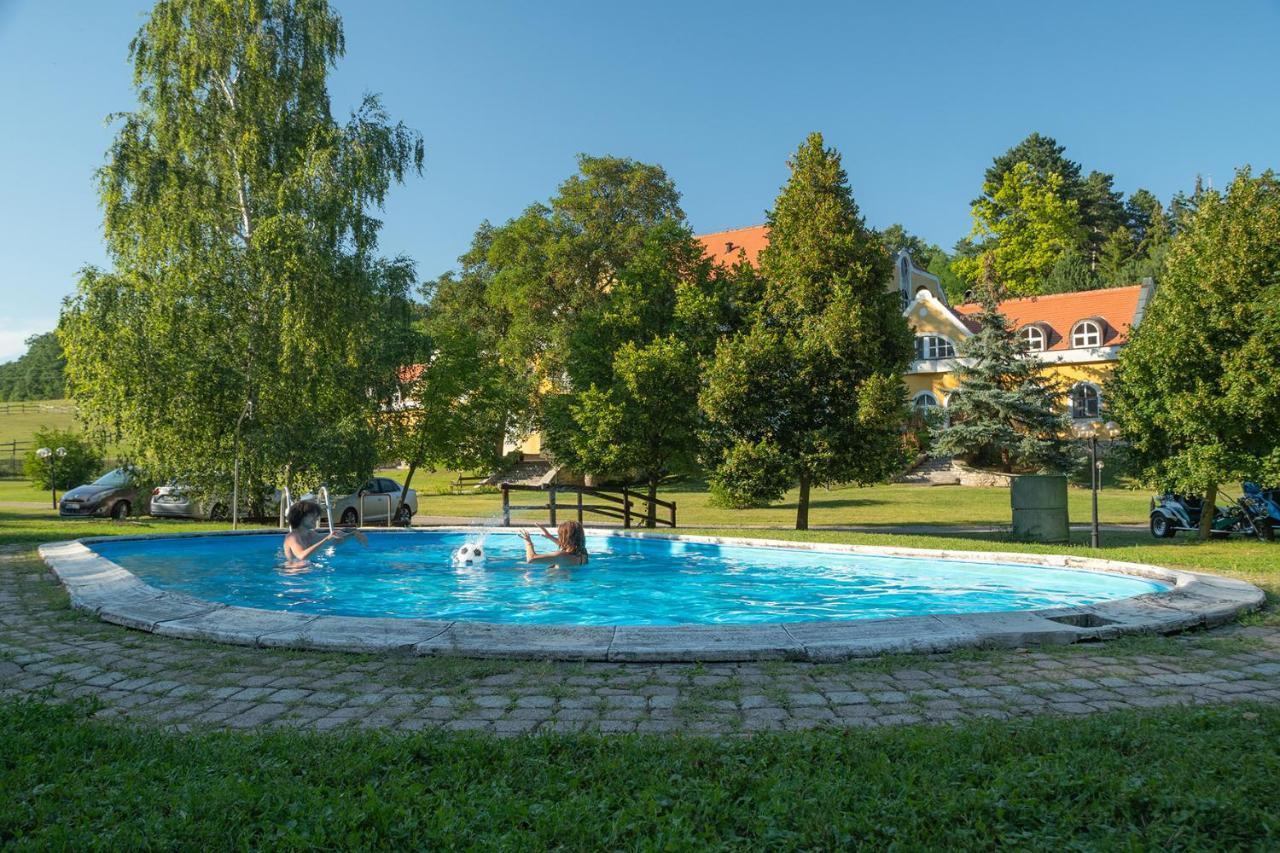 Cseri Kastelyszallo Totvazsony Экстерьер фото